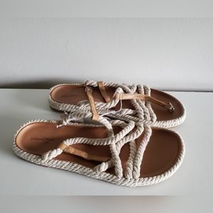 Women's Almond Serena Sandals Size 9.5